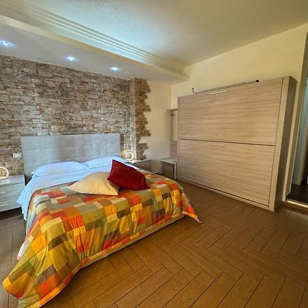 B&B Palazzo Del Toro Montesilvano Marina Dış mekan fotoğraf