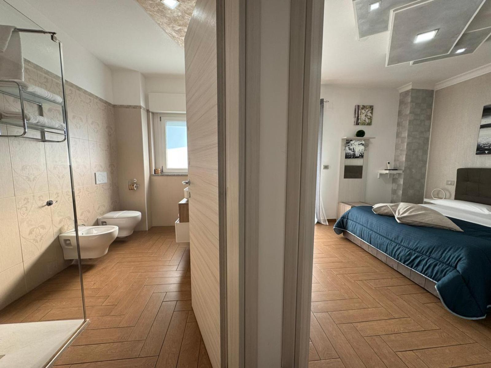 B&B Palazzo Del Toro Montesilvano Marina Dış mekan fotoğraf